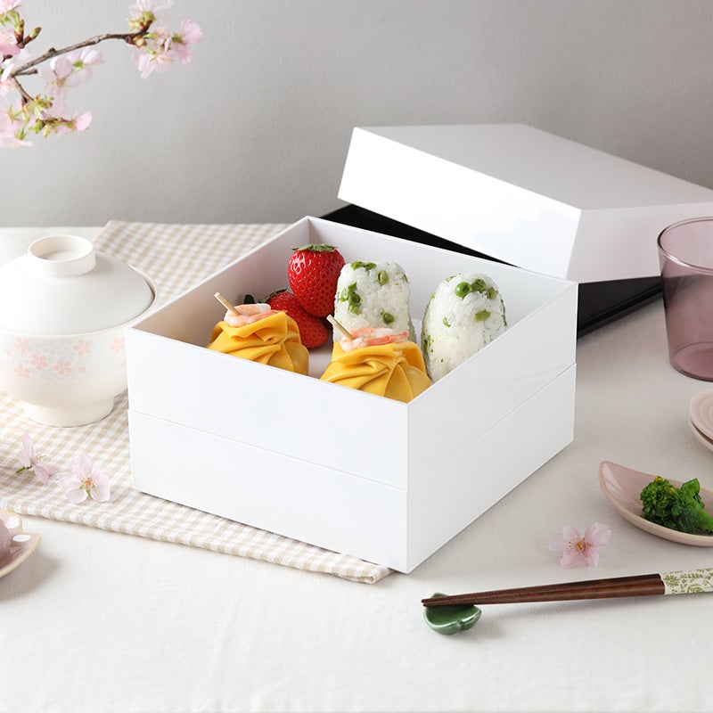 重箱とお皿 桜模様 ハンドメイド　陶器、お箸置き セット テーブルをやさしい雰囲気にしてくれる、小さな桜の花びらの箸置き