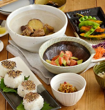 グリーンのアメ釉が味わいたっぷり。陶芸作家 加藤明子作の5寸片口すり鉢