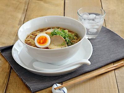 シンプルなのに、おうちラーメンをちょっぴり贅沢にしてくれるどんぶり