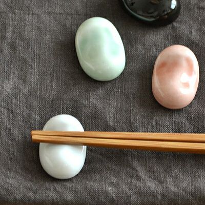 小さなそら豆 箸置き （ホワイト）