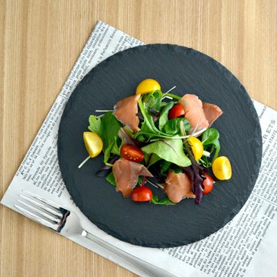 スペシャルな演出にはスレートプレート （ラウンド 20cm）