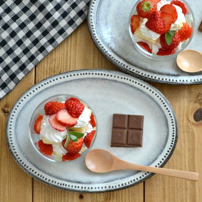 黒土白釉 ドット オーバルプレート 21cm