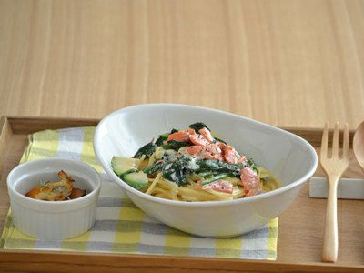 当店大人気のたまご型のカレー皿の4色セット！パスタ皿やサラダボウル