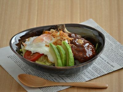 当店大人気のたまご型のカレー皿の4色セット！パスタ皿やサラダボウル