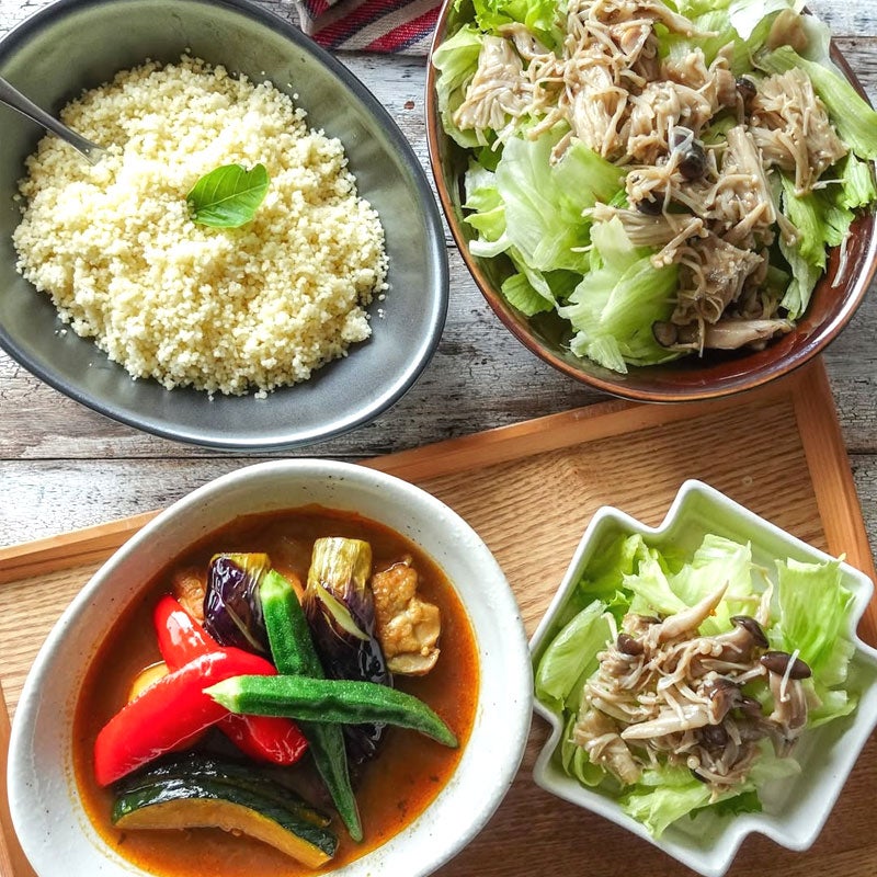 当店大人気のたまご型のカレー皿の4色セット！パスタ皿やサラダボウル