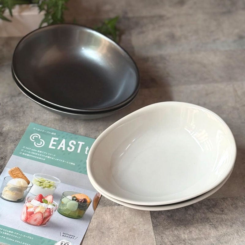 当店大人気のたまご型のカレー皿の4色セット！パスタ皿やサラダボウル