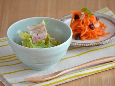 土の温かみを感じる陶器のご飯茶碗