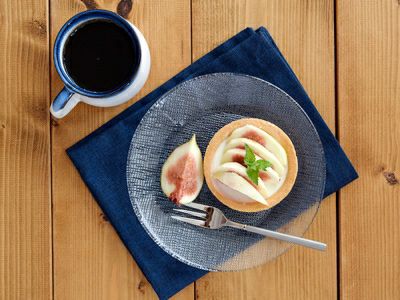 おしゃれなガラス製プレートは、前菜皿、取り皿、カットケーキなどの