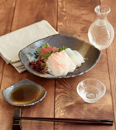 高級感ある黒海シリーズの煮物鉢。盛り鉢、サラダボウルにも使える人気