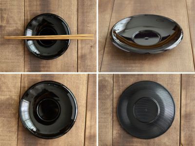 つやっとした光沢感ある丸型の茶托。煎茶碗や湯呑みに使えます。業務用