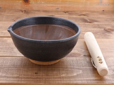 大きいサイズのすり鉢とすりこぎの食器セット。ゴマすり、とろろ擦り