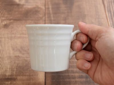シンプルなコーヒーカップ。自宅以外にカフェや飲食店の業務用食器にも