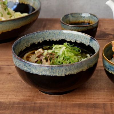 個体差を楽しめる天目白流しの食器。おしゃれな丼ぶり、人気の和食器です。