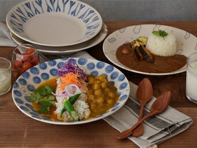 個性的な実りシリーズの大皿。カレー皿やパスタ皿に使える深皿タイプ