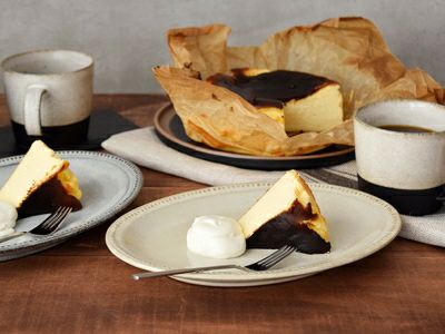 和カフェの風合いが大人気！なんでもお店風に見せるドット付き楕円皿。