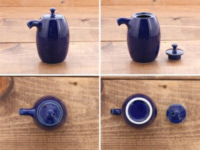 おしゃれな形とカラーが特徴の醤油入れ。液だれしにくい、人気の