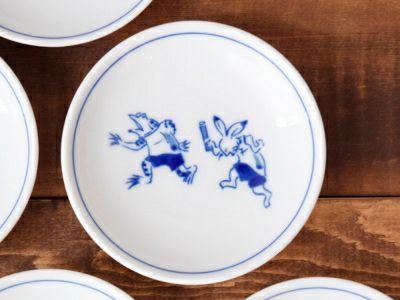 東京オリンピックをイメージした小皿。