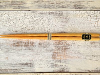 木の質感を生かした、木製箸のお得なセット。