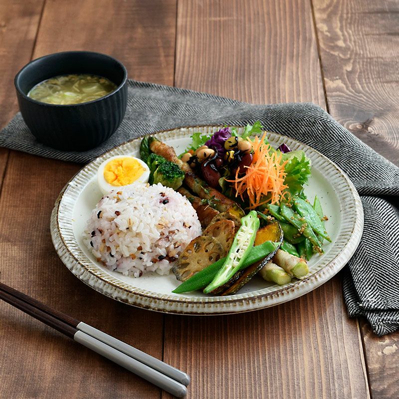 人気のカフェ食器がセットに。
