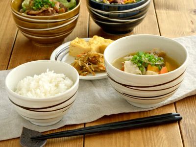 新生活や引っ越しに最適。人気和食器のセット。