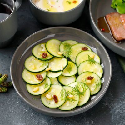 料理も収納もきれいに見せてくれる器。