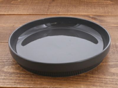 料理も収納もきれいに見せてくれる器。