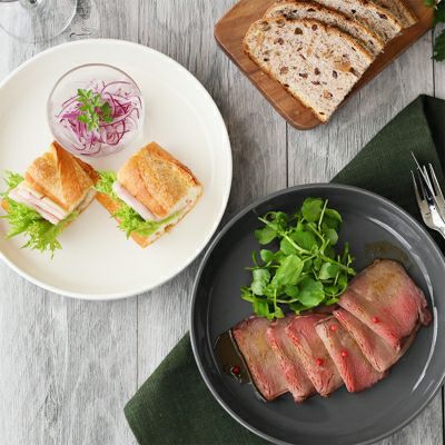 料理も収納もきれいに見せてくれる器。