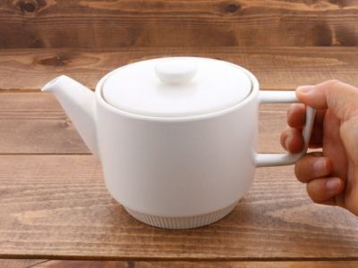 デザイン・使いやすさ・実用的を備えたベーシックなポット。