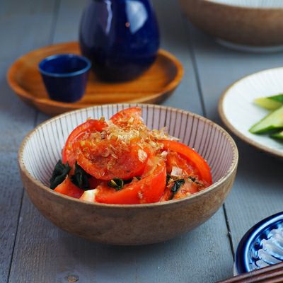 爽やかな十草模様が料理を引き立ててくれます。