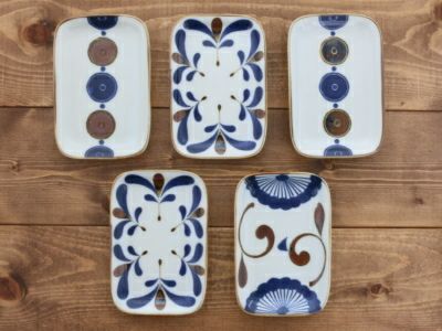 (USDE品) (陶器) 長角皿 20個1セット/三足珍味 30個1セット 波佐見焼】長角皿3柄セット 藍ふち花・藍豆しぼり・藍線巻【光和陶器