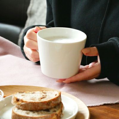 カフェ食器で人気の白い食器のスープカップ