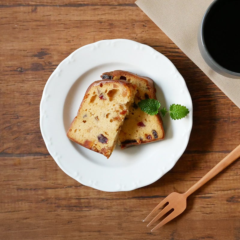 人気の洋食器。シンプルな白い食器・小皿