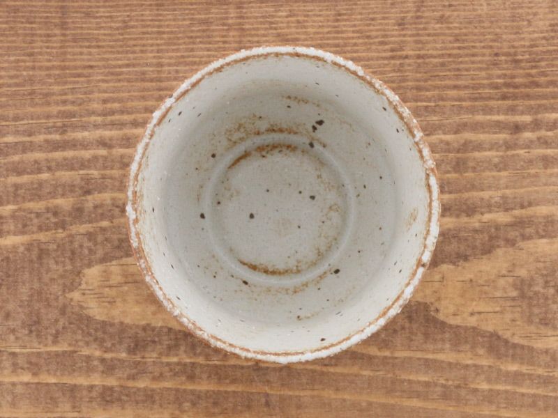 手にしっくり馴染む、おしゃれな和の湯呑。