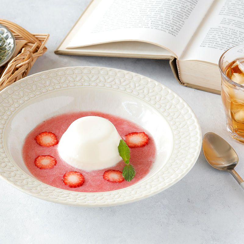 深皿としても重宝する、おしゃれなスープ皿