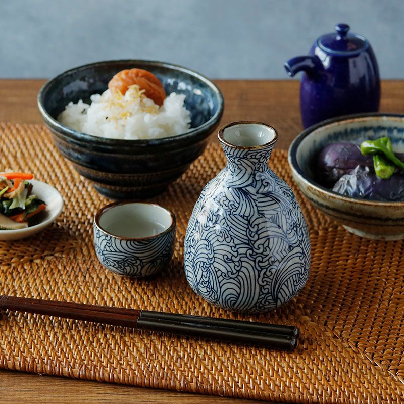 荒波模様がモダンでおしゃれな酒器