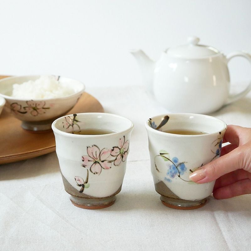 手描きの絵が温かいうつわ。