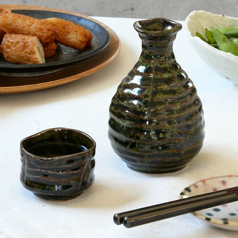 一人分にちょうど良い、和の趣を感じられる酒器