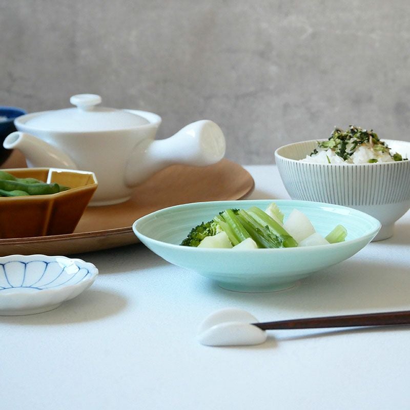 やわらかな曲線が魅力のお皿。