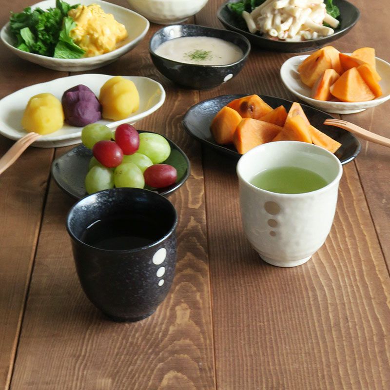 有料ラッピング対象商品】食後のお茶にちょうどいい水玉模様の湯呑み。