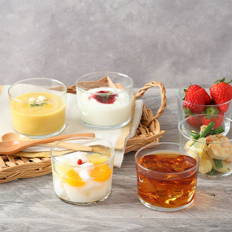 カフェ風、おしゃれなシンプルグラスのセット