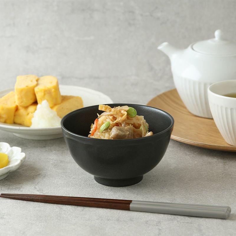 おもてなしにもぴったり！モダンな洋食器ペアセット。