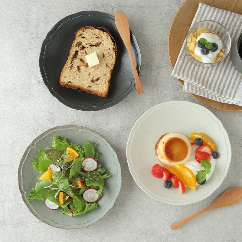 食卓をワンランクアップさせるオシャレなプレート