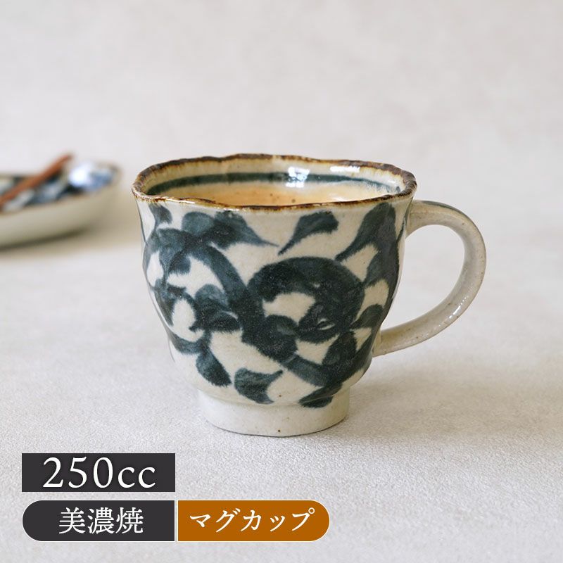 人気シリーズ手書き染付タコ唐草を取扱中 おしゃれで人気の食器通販