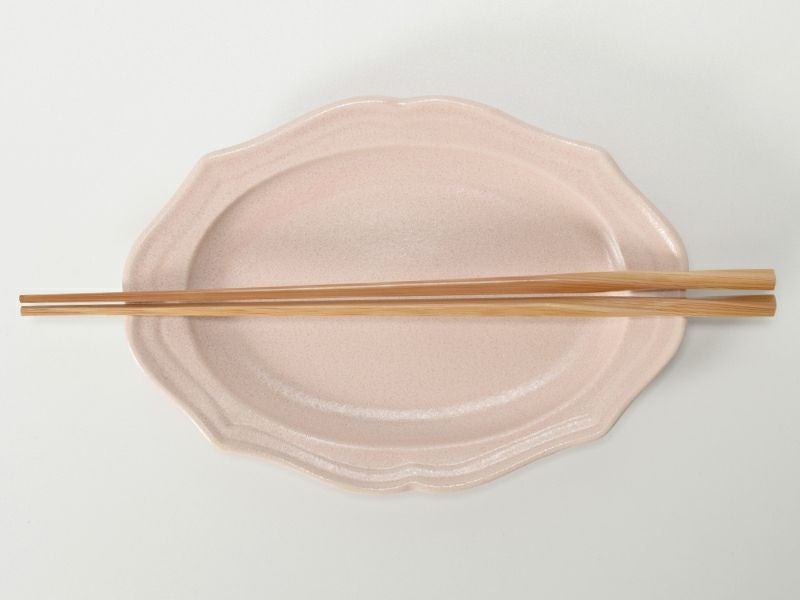 前菜やデザートを盛り付けて、ワンランク上の食卓に。
