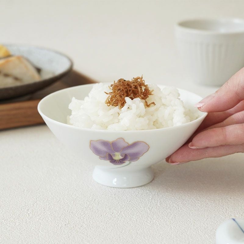 上品な雰囲気のレトロ茶碗