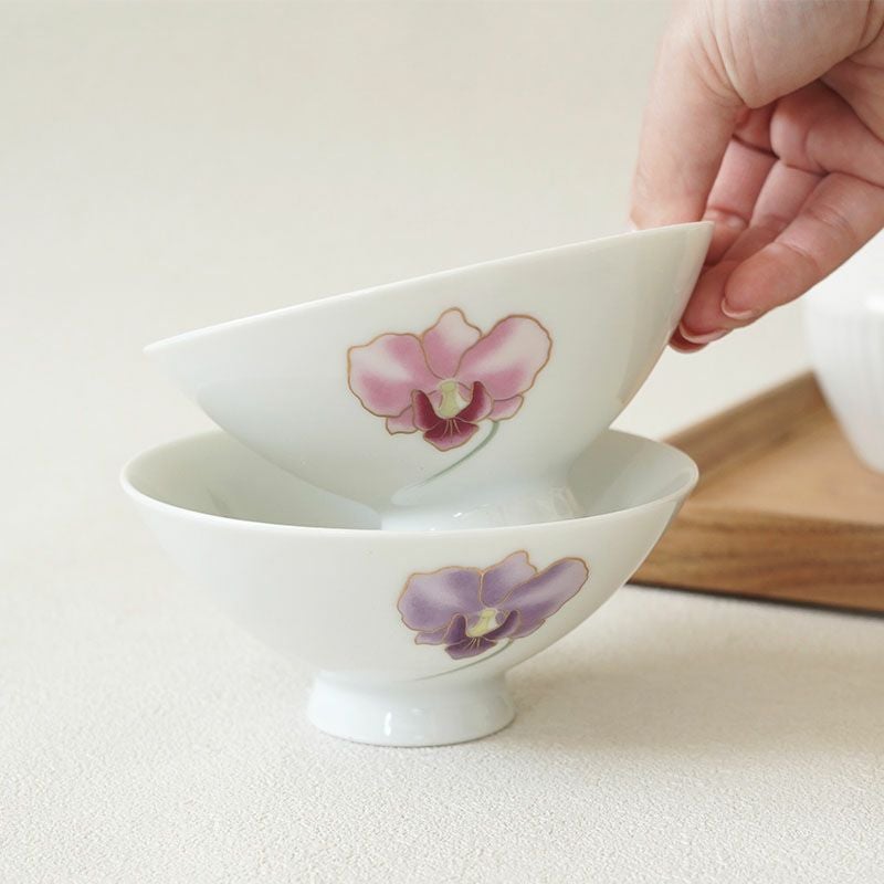 上品な雰囲気のレトロ茶碗