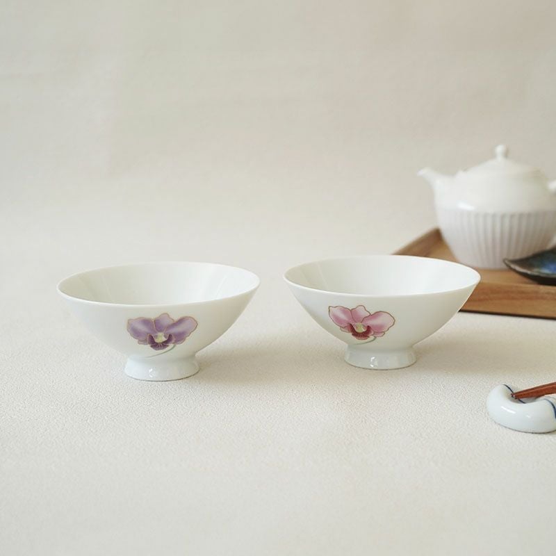 上品な雰囲気のレトロ茶碗