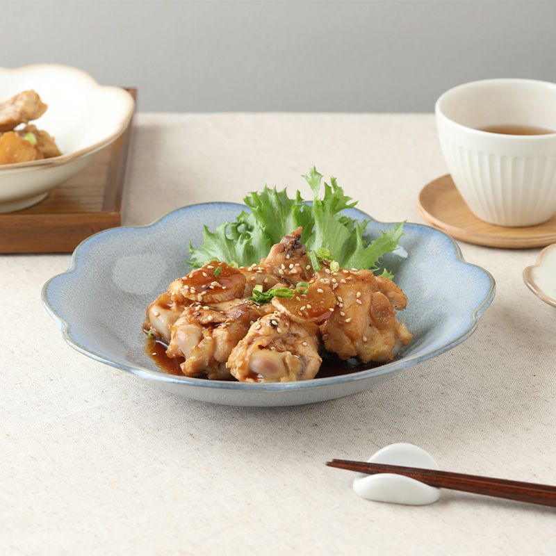 お花の形が華やかに食卓を演出する深皿セット