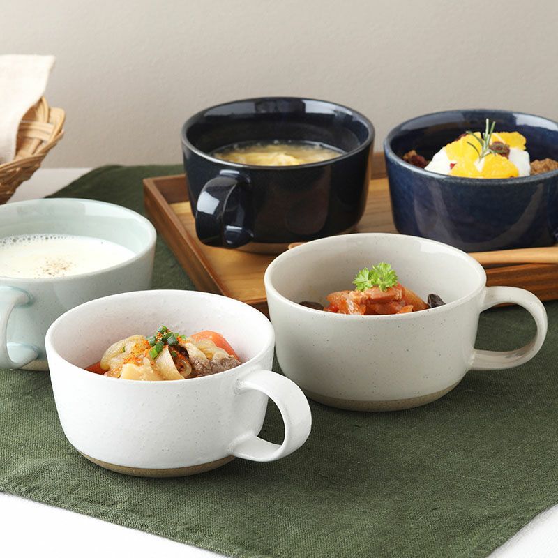 深みのあるカラーでホッと一息