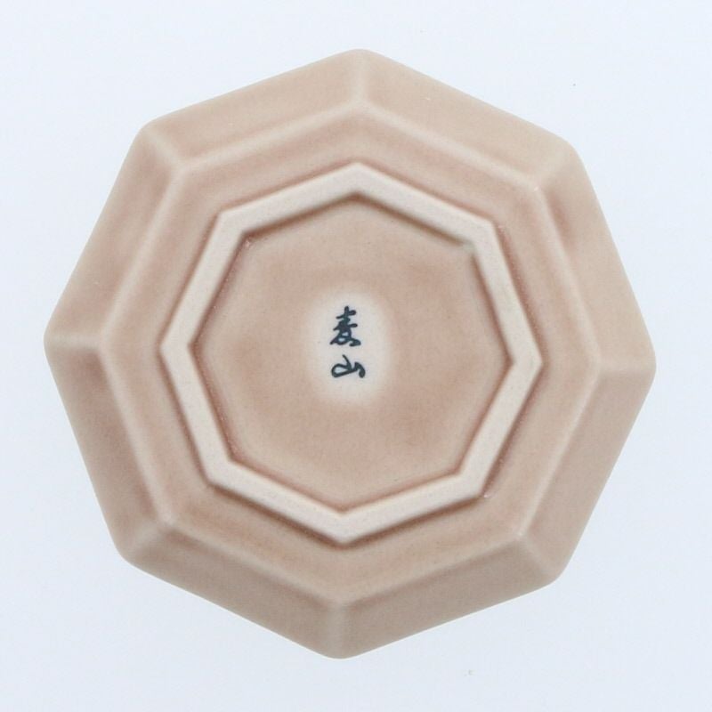 料理が映えるシンプルな八角皿